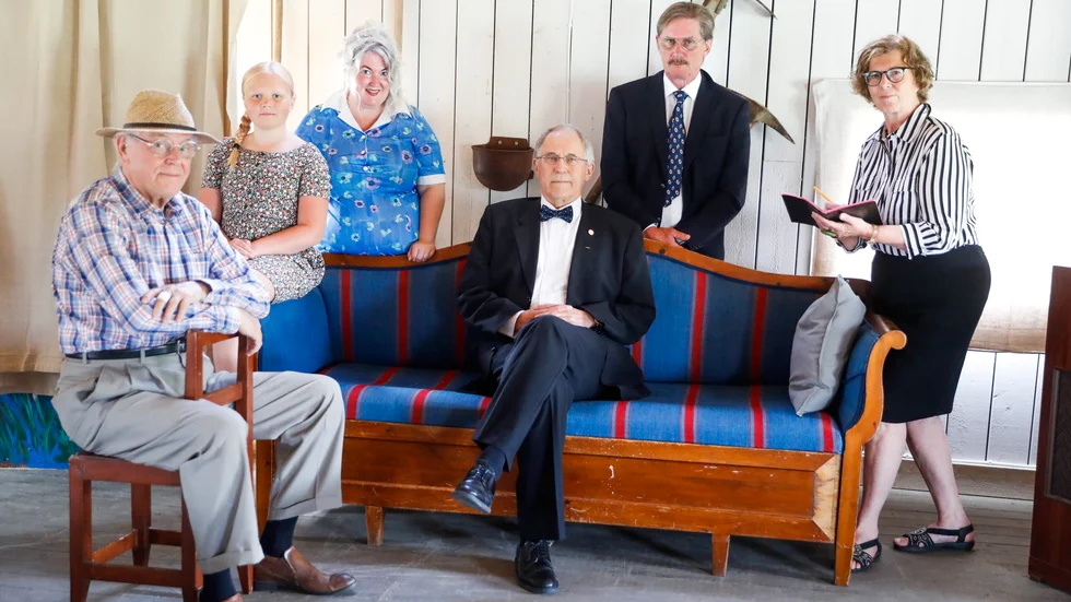 Delar av ensemblen, från vänster: Lars Westman, Elsa Slagner Asplund, Anne Angeria, Lars Suo, Stefan Wennberg och Monica Westman.