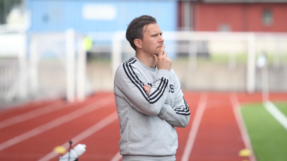 Christer Persson menar att Motala AIF har allt att vinna i matchen mot Eskilsminne. 