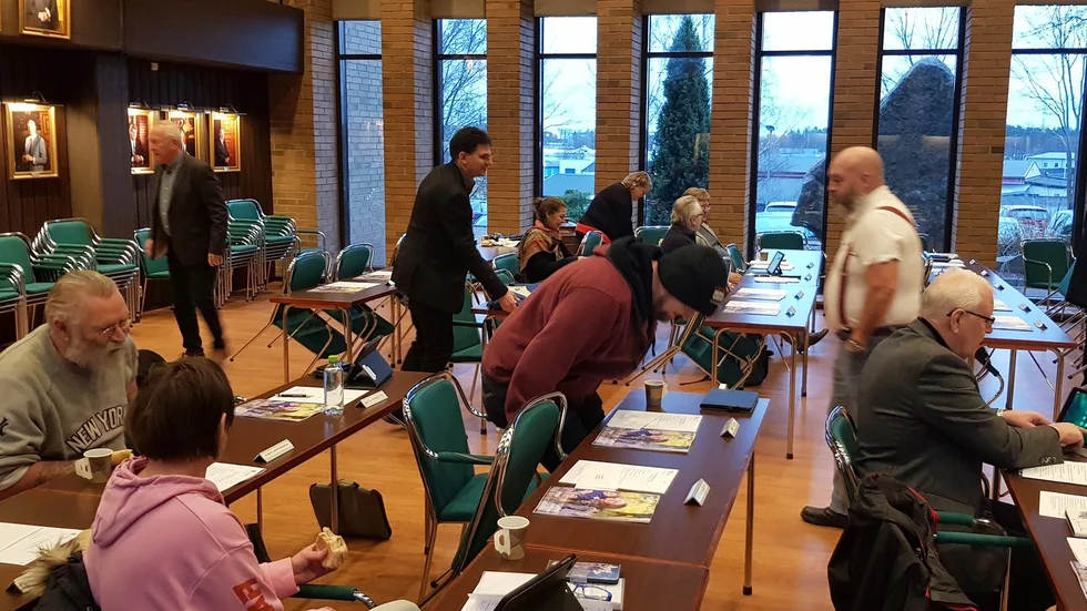 Partiföreträdarnas närvaro ska inte påverka storleken på det kommunala partistödet. Det beslutade fullmäktige på måndagen.