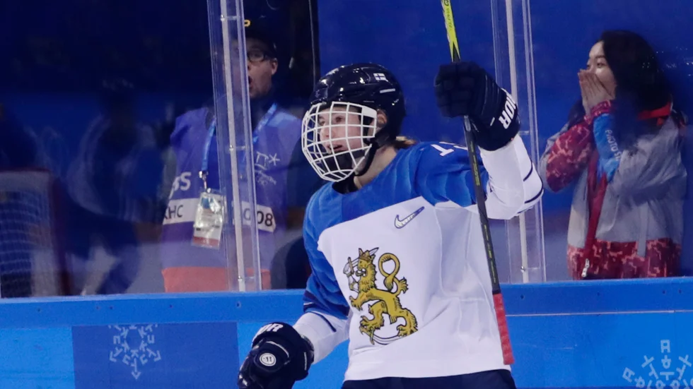 Luleås finländska stjärna Petra Nieminen är årets mest värdefulla spelare, enligt SDHL-spelarna. Arkivbild.