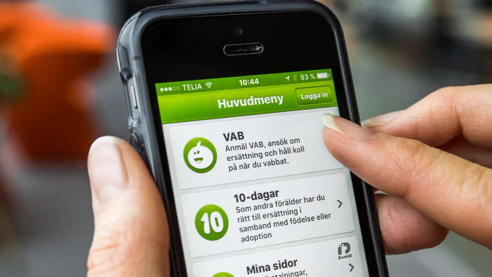 Se över möjligheten att ge föräldrar rätt till vab eller kontaktdagar när de behövs för kroniskt sjuka barns hälsa och trygghet, skriver Lina Nordquist, Malin Sjöberg Högrell och Jenny Gavelin.