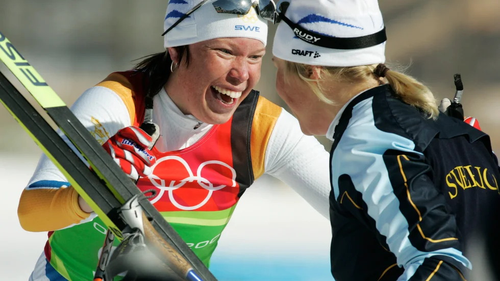 Lina Andersson när hon säkrade OS-guldet i Turin 2006.