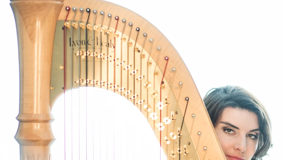 Delphine Constantin-Reznik, harpist i Norrköpings symfoniorkester, är konstnärlig ledare för harpfestivalen som nu får en fortsättning.