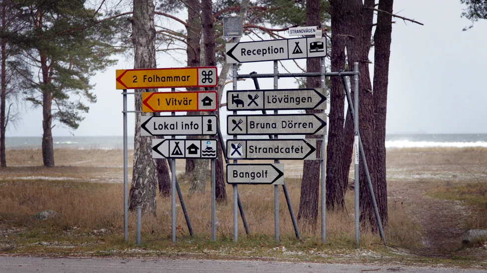 Bygglovet för nya radhus på en fastighet i Ljugarn har överklagats till mark- och miljödomstolen.