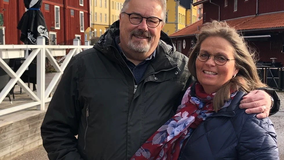 Kjell-Åke och Margaret Boberg är hemma igen efter nära en månad på Cypern, varav två veckor i karantän på ett hotellrum.