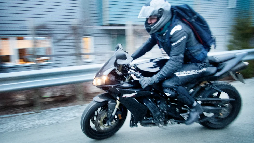 När våren anländer blir motorcyklar allt vanligare i trafiken. Men det är också ett tillfälle för mc-tjuvar.