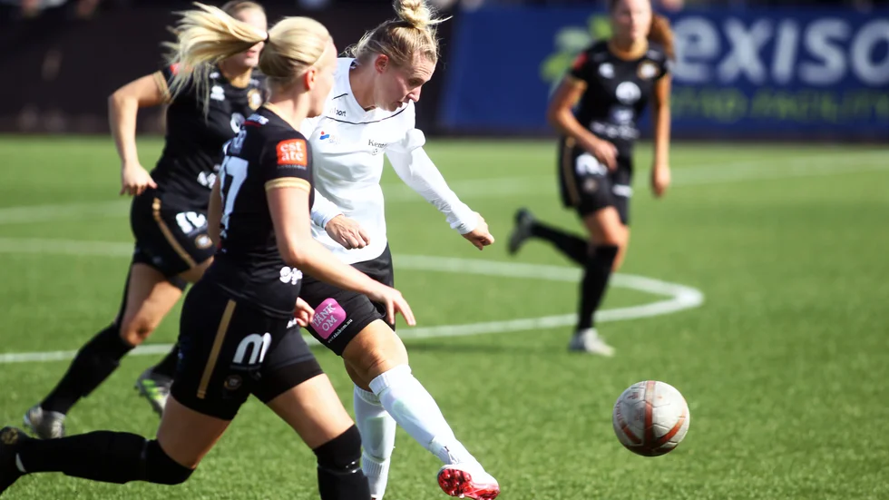 Maria Aronssons Kenty hamnar i den mellersta division 1-serien i förslaget.