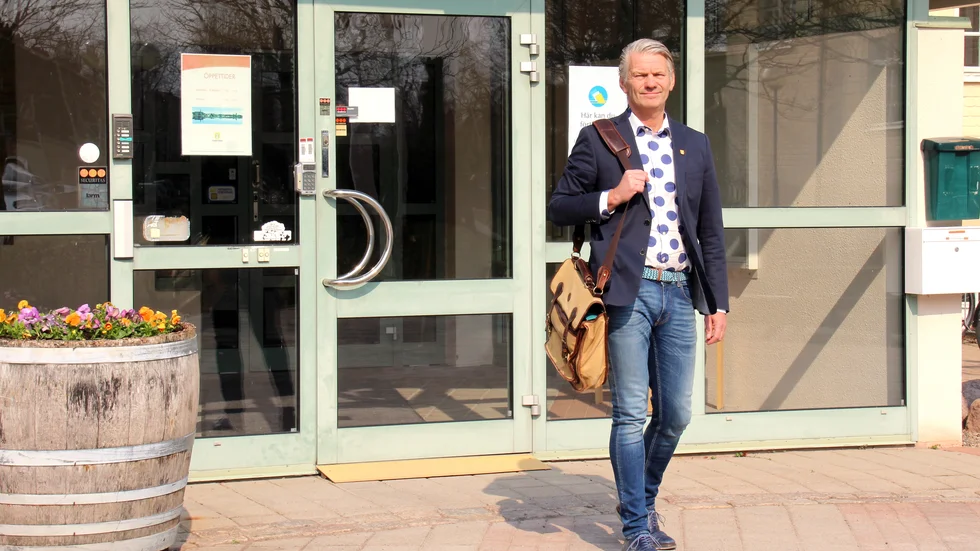 Peter Karlsson (M), kommunstyrelsens ordförande menar att den nya koncernsstrukturen ska fungera bättre operativt.