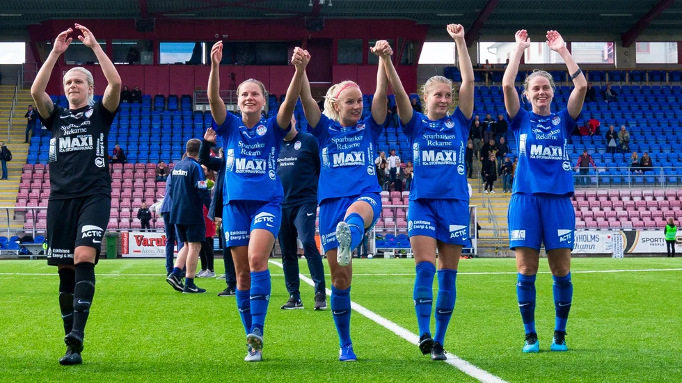 Se söndagens träningsmatch mellan Eskilstuna United och Örebro direkt på ekuriren.se.