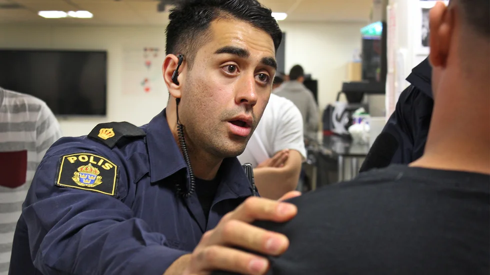 Mustafa Panshiri under den tid då han arbetade inom polisen.