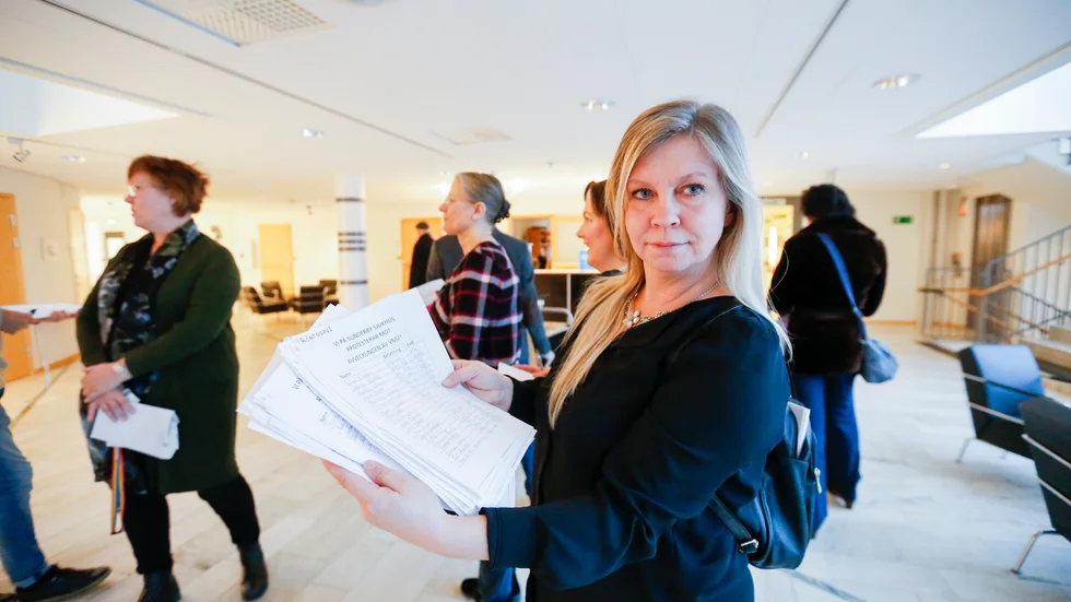 "Region Norrbotten vill bara tala om att avveckla och fortsätter ducka. Vi får inga svar från arbetsgivaren alls", säger Marianne Engberg, Kommunals ordförande inom Region Norrbotten.