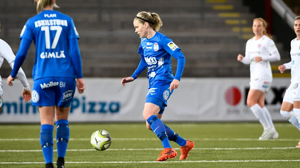 Lisa Dahlkvist lämnar Eskilstuna United och spelar för Umeå den kommande säsongen.