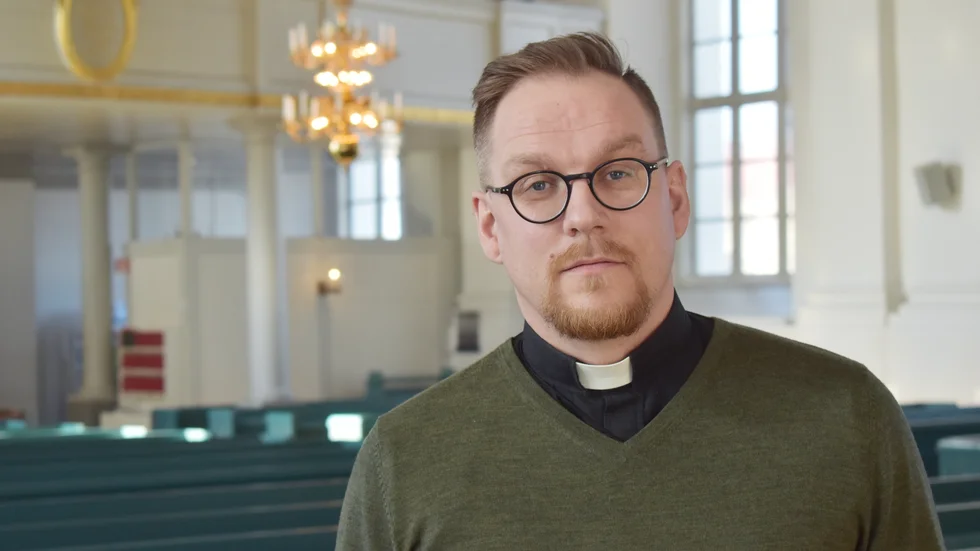 Prästen Tom Randgard tror att kyrkan har en stor roll att spela i den krisartade situation som vi befinner oss i.