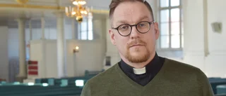 Tomma bänkrader i kyrkorna