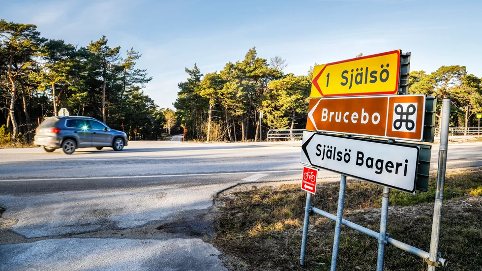 Vid Själsö har en fastighetsägare fått strandskyddsdispens för att bygga ut ett gästhus.
