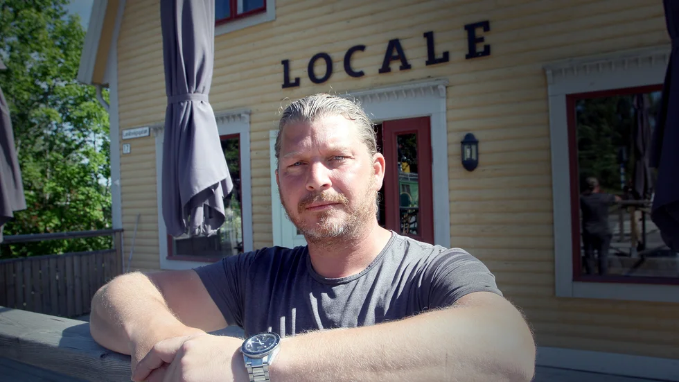 Michael Karlsson har jobbat som kock i hela sitt liv. De senaste tio åren har han bott i Stjärnhov och nu väljer han att satsa i Sparreholm.