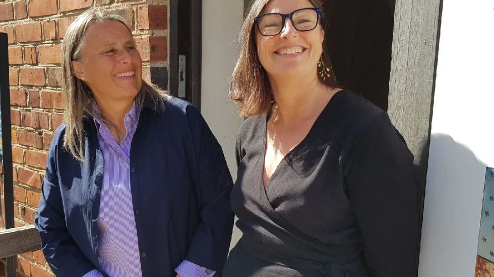 Klostermuseet är öppet igen. Museichef Lilliann Gilmark och överintendent Maria Jansén tror att många svenskar kommer att gå på museum i sommar men att det totala antalet besökare minskar.