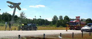 Köer på E4 efter rökutveckling i personbil