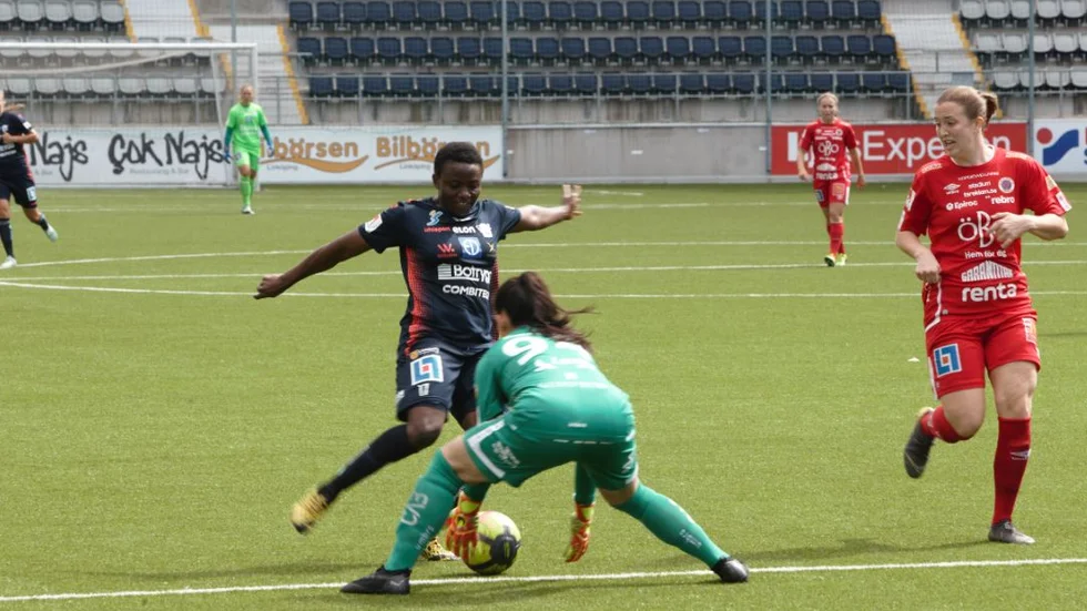 Ebere Orji såg riktigt pigg ut, och inledde också målskyttet.