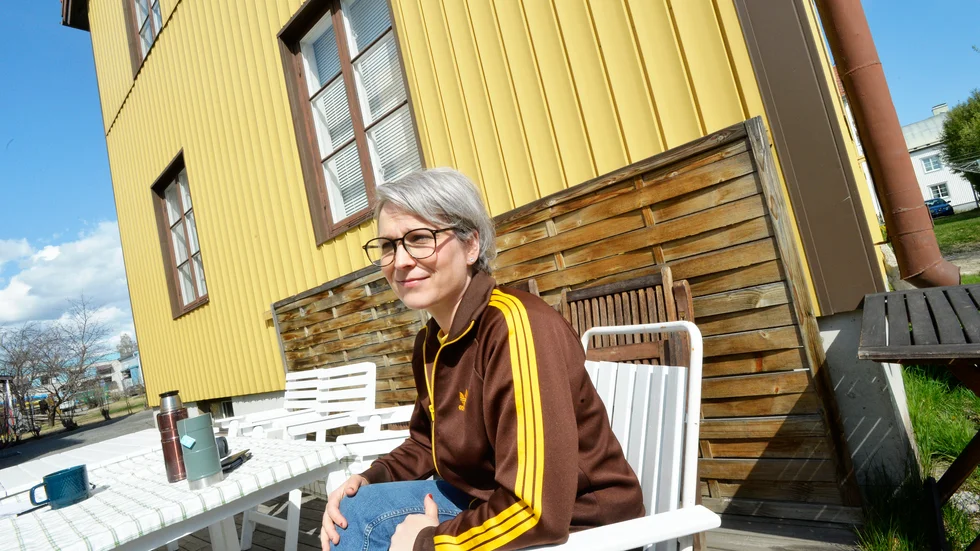 Saga Eserstam utgör tillsammans med Hans Ericsson bandet SkelleftePop, och de är först ut i Skellefteå Musikaliskas sommarsatsning. 