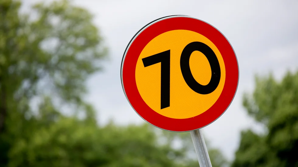 Mannen körde 103 kilometer i timmen på 70-väg. Nu har han tagit strid för att få behålla sitt körkort.