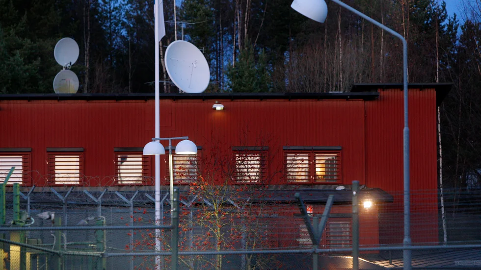 Fyrverkerierna som sköts mot häktet i Luleå orsakade en mindre brand i naturen.