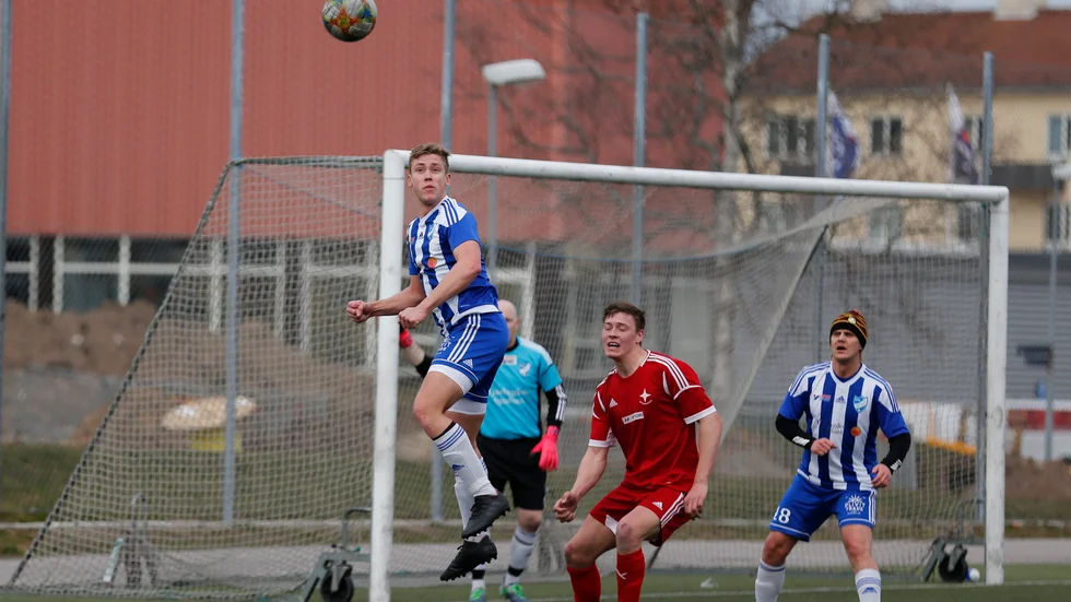 Johan Sandqvist tillhörde en av de bättre IFK-spelarna när det blev 3-3 mot IFK Oskarshamn.