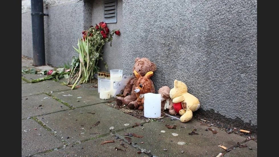 Den treåriga flickan hittades död i lägenheten den 31 januari.