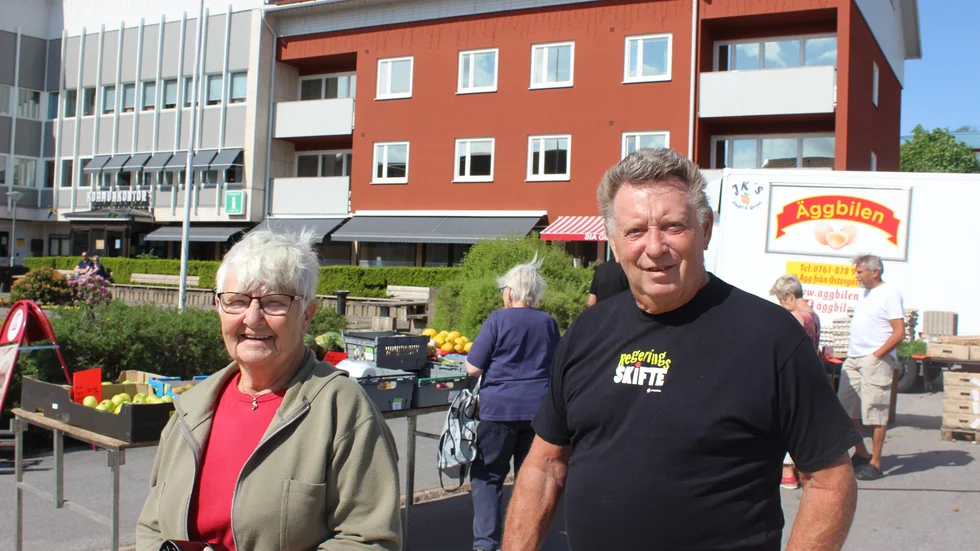 Gull och Sven-Inge Johansson har klippt sig. I värsta fall har de en sax hemma. 