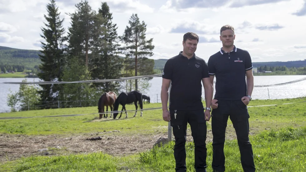 Stall NIAN-bröderna Anton och Adam Nilsson ser fram mot lördagens Norrbottens Stora Pris med sin häst Makethemark. Betydligt större pengar handlar det dock om för grabbarna i fallet Propulsion.