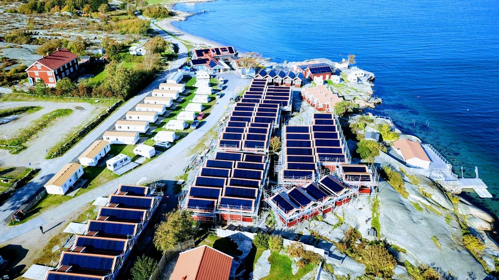 Apptek har byggt solcellsanläggningen vid Ramsvik Stugby och Camping.