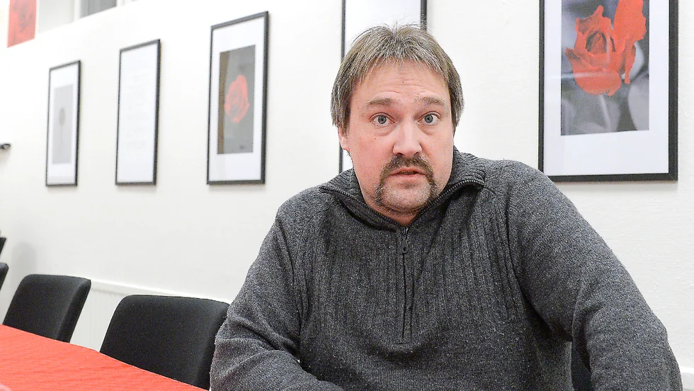 Daniel Ådin (S) är ordförande i kommunfullmäktige.