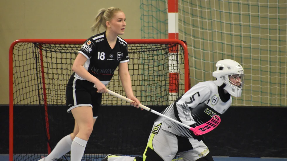 Målvakten Wilma Djurstedt är en av tre spelare som är klara för nästa säsong.