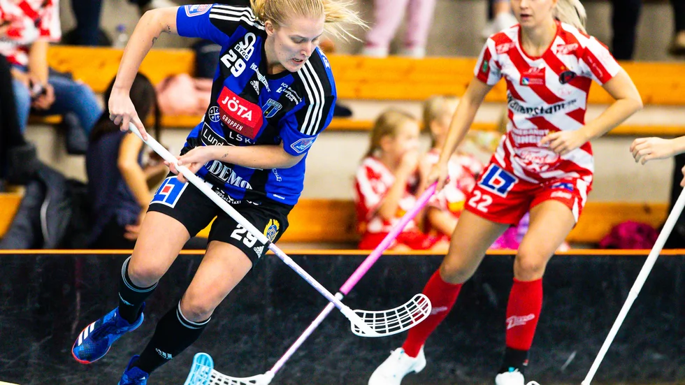 Maja Brodin blir blåsvart trogen i ytterligare två säsonger.
