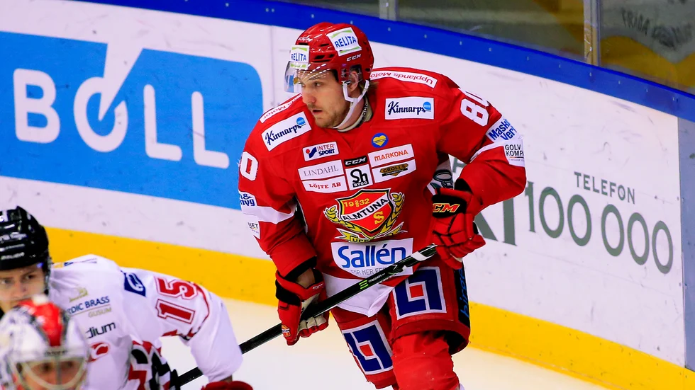 Linus Sandin i Almtunatröjan under säsongen 2016/17. Nästa säsong kan han spela i Philadelphia Flyers.