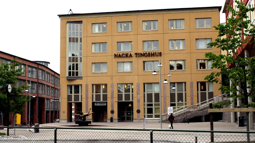 En man i 20-årsåldern har begärts häktad misstänkt för mordbrand och stämpling till allmänfarlig ödeläggelse. Arkivbild.