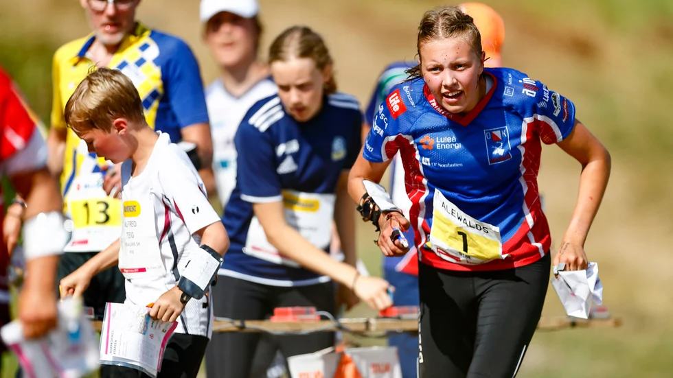 Hanna Lundberg var givetvis nöjd efter SM-guldet i knockoutsprint i Norrtälje.