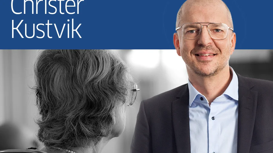 En förtvivlad kvinna ringde till Corren i veckan. Hon sa "Vad ska jag göra? Jag har ingen som kan handla åt mig och affären vill inte hjälpa mig." Kvinnan på bilden är inte kvinnan som texten handlar om.