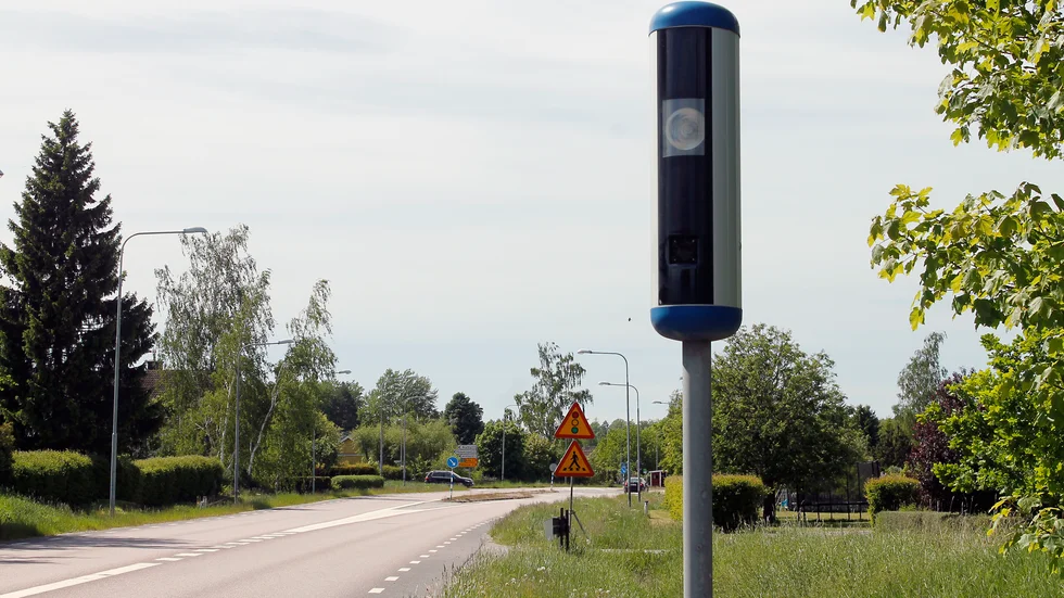 20 kilometer över tillåten hastighet körde kvinnan genom Baggetorp, nu åtalas hon för det. 