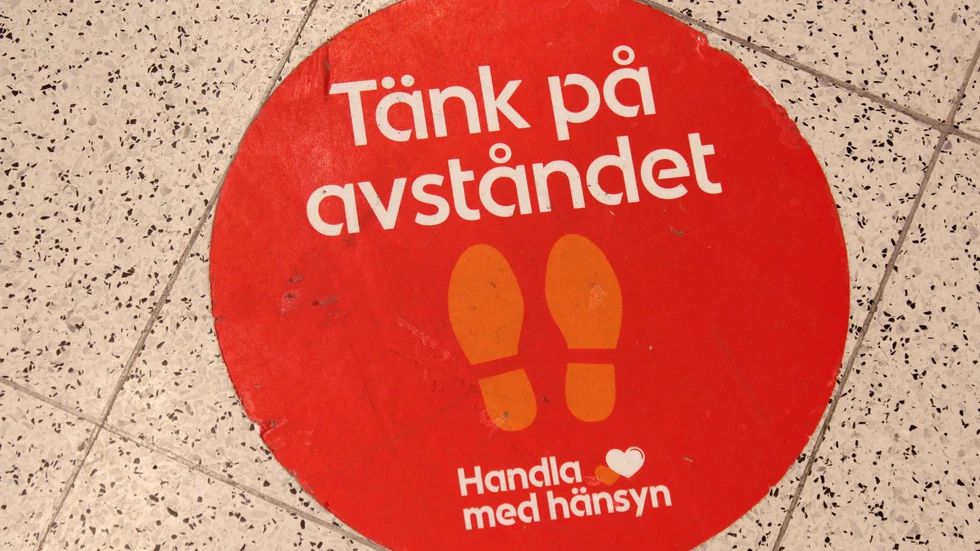 I veckan kan råden i Kalmar län skärpas ytterligare. Vi har jämfört med grannlänen.