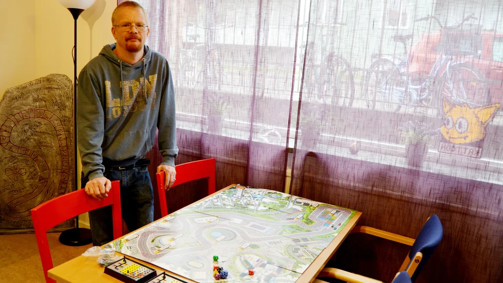 Patrik Ljungberg såg sändningen live, men spänningen grusades lite när han insåg att vinnarna var förberedda via länk. Kattcon hade inte fått någon sådan fråga och förstod att de inte skulle kamma hem något pris.