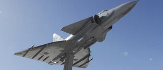 Militär åtalas för knivhot på garnisonen.