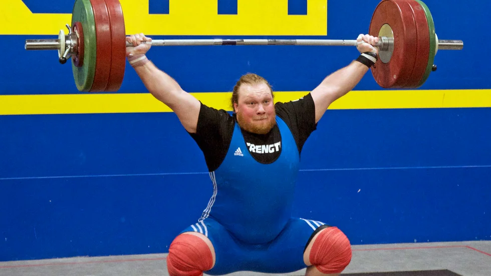 Hampus Lithén klarade 158 kilo i ryck, vilket var lika med nytt prydligt personligt rekord – och bådar gott inför EM i Moskva i april då han bör upp över 160.