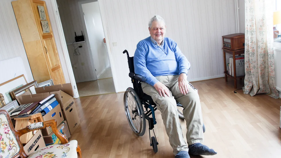 Per-Olof Karlsson är mycket glad över sin nya lägenhet på Sävstagårdens servicehus. "Jag har kommit till himmelriket", säger han