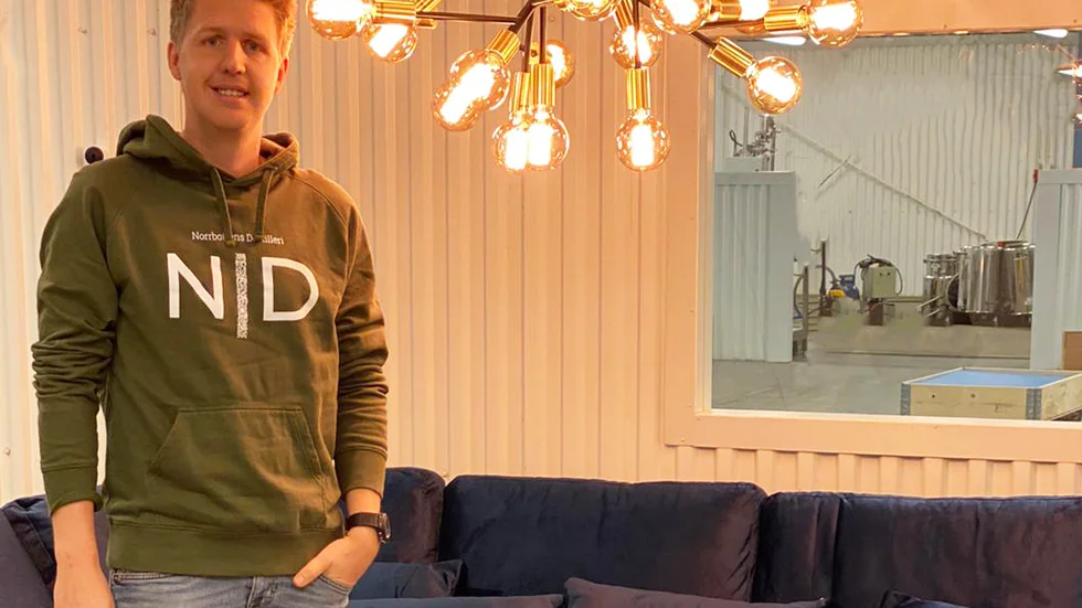 "Töre är en bra plats geografiskt, med närheten till Kalixälven och två Europavägar i anslutning till verksamheten" säger Dennis Bejedal.