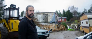 Marktvist bakom den ovårdade tomten