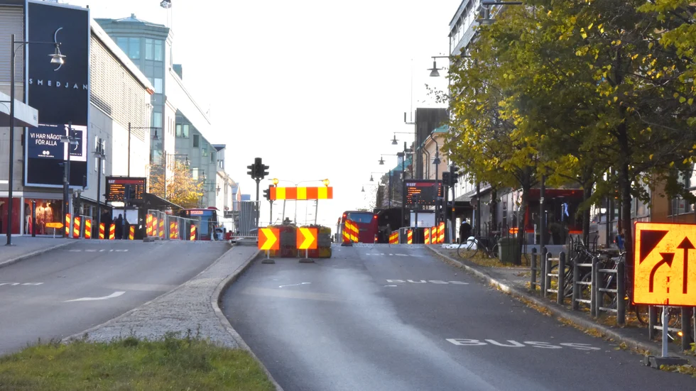 Smedjegatan är avstängd för biltrafik mellan 14 och 21 oktober. 