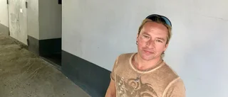 Rutinerade Nicke aktuell med inspirationslåt