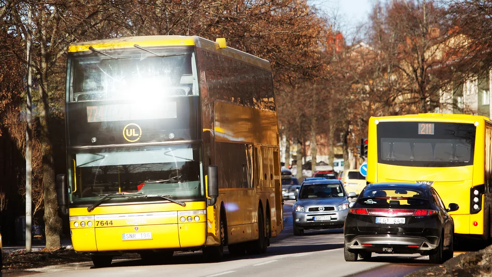 Det nya busslinjenätet ska ge en klimatsmartare stad, skriver Tomas Rådkvist och Ulrika Ornbrant.