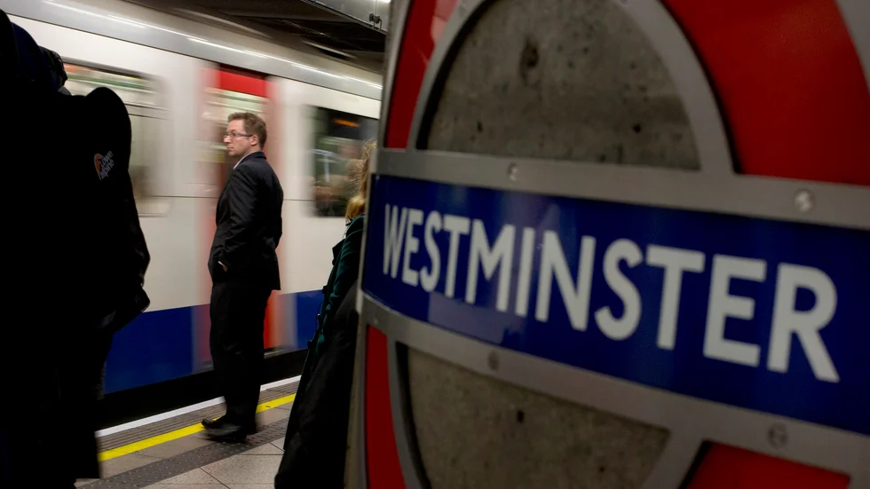 En värmepump kommer att återanvända varmluften från tunnelbanan i London och föra över den till stadens varmvattennät. 